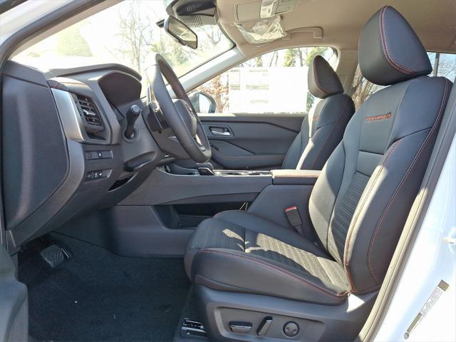 new 2025 Nissan Rogue car, priced at $33,176