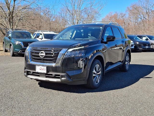 new 2025 Nissan Pathfinder car, priced at $45,692