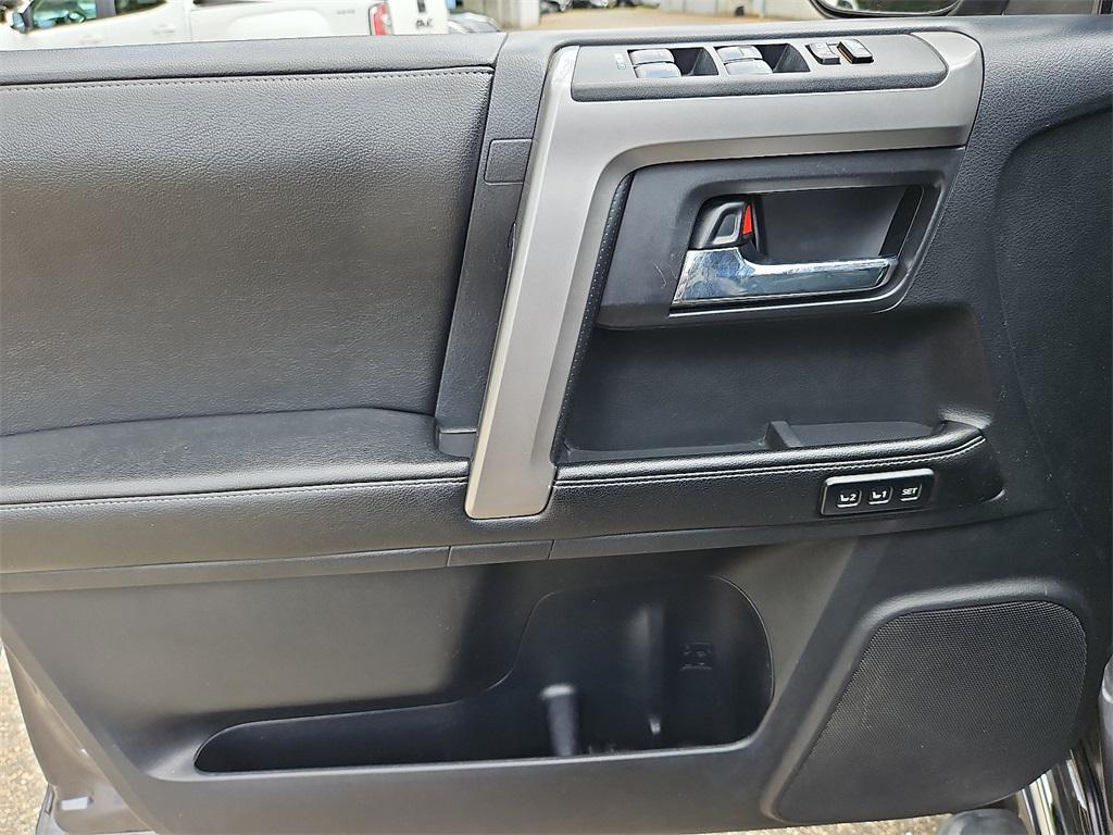 used 2014 Toyota 4Runner car, priced at $22,895