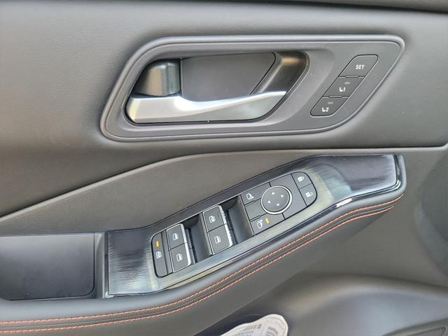 new 2025 Nissan Rogue car, priced at $33,176
