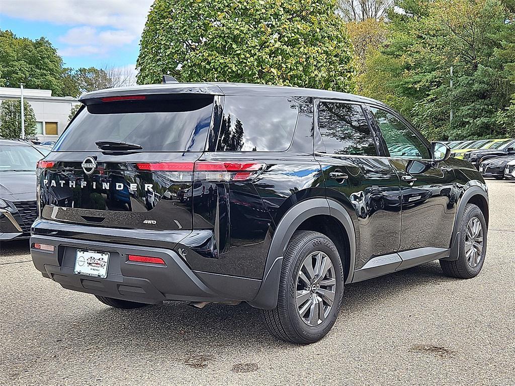 used 2024 Nissan Pathfinder car, priced at $30,999