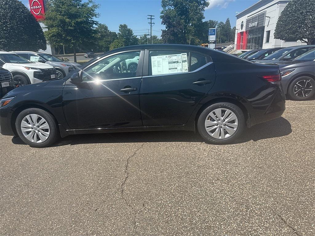 new 2025 Nissan Sentra car, priced at $21,382