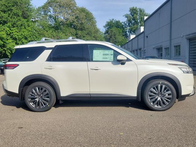 new 2024 Nissan Pathfinder car, priced at $48,711