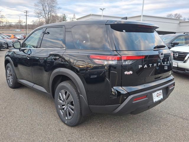 new 2024 Nissan Pathfinder car, priced at $33,385