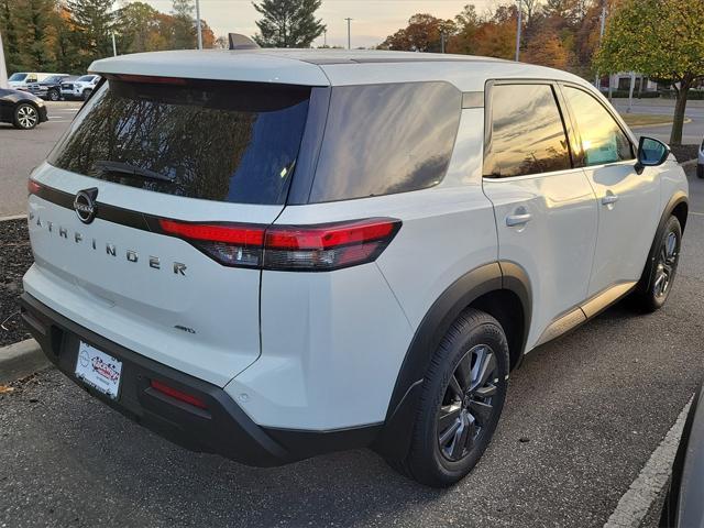 new 2024 Nissan Pathfinder car, priced at $30,884