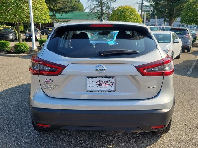 used 2022 Nissan Rogue Sport car, priced at $21,999