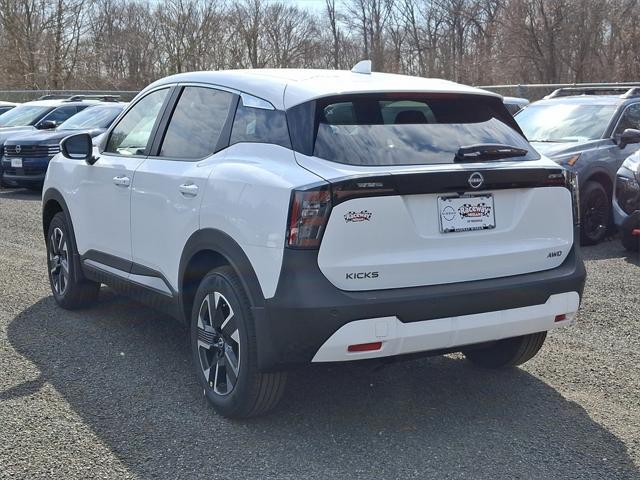 new 2025 Nissan Kicks car, priced at $27,984