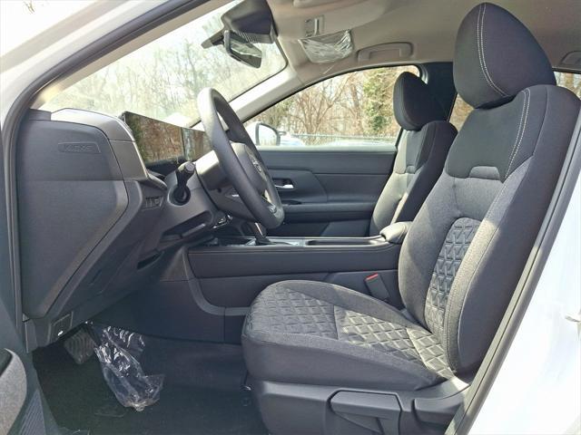 new 2025 Nissan Kicks car, priced at $27,984