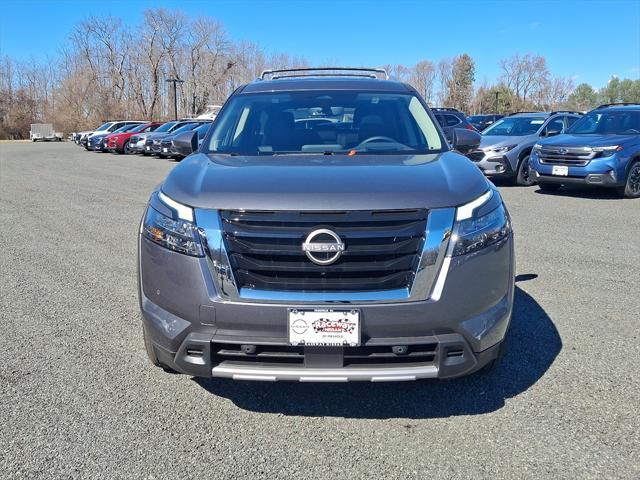new 2025 Nissan Pathfinder car, priced at $52,013