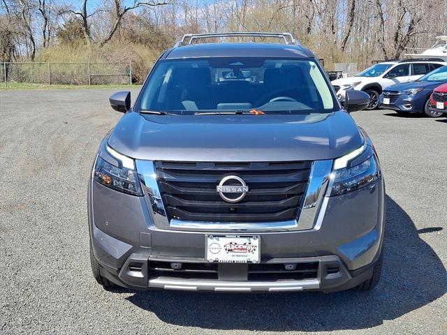 new 2025 Nissan Pathfinder car, priced at $46,235