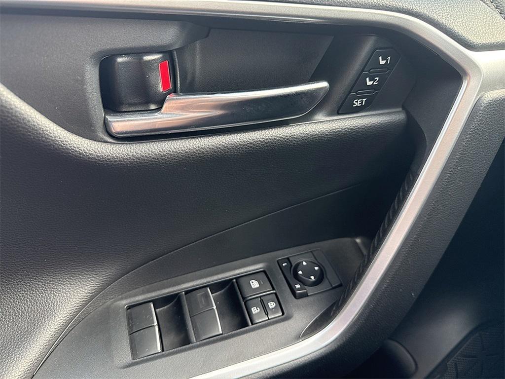 used 2019 Toyota RAV4 car, priced at $29,924