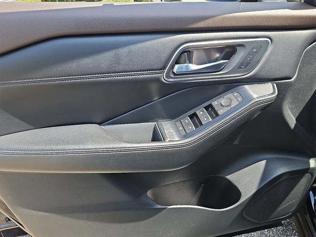 used 2023 Nissan Rogue car, priced at $29,593