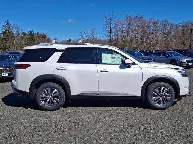 new 2025 Nissan Pathfinder car, priced at $46,660