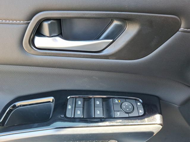new 2025 Nissan Pathfinder car, priced at $49,560