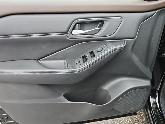 used 2023 Nissan Rogue car, priced at $23,994