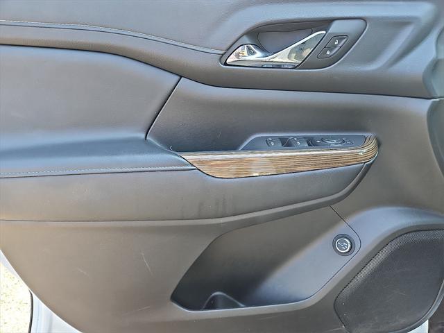 used 2022 GMC Acadia car, priced at $27,991