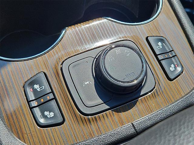 used 2022 GMC Acadia car, priced at $27,991