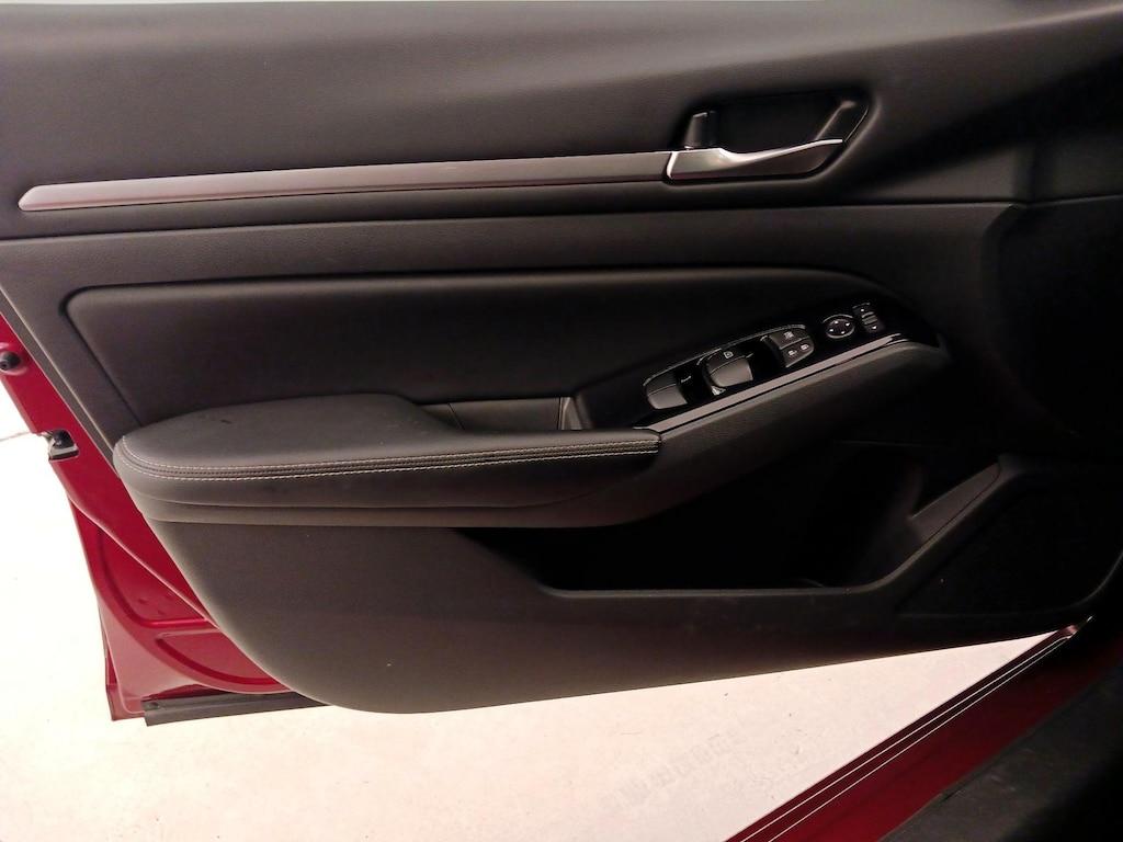 used 2023 Nissan Altima car, priced at $23,998
