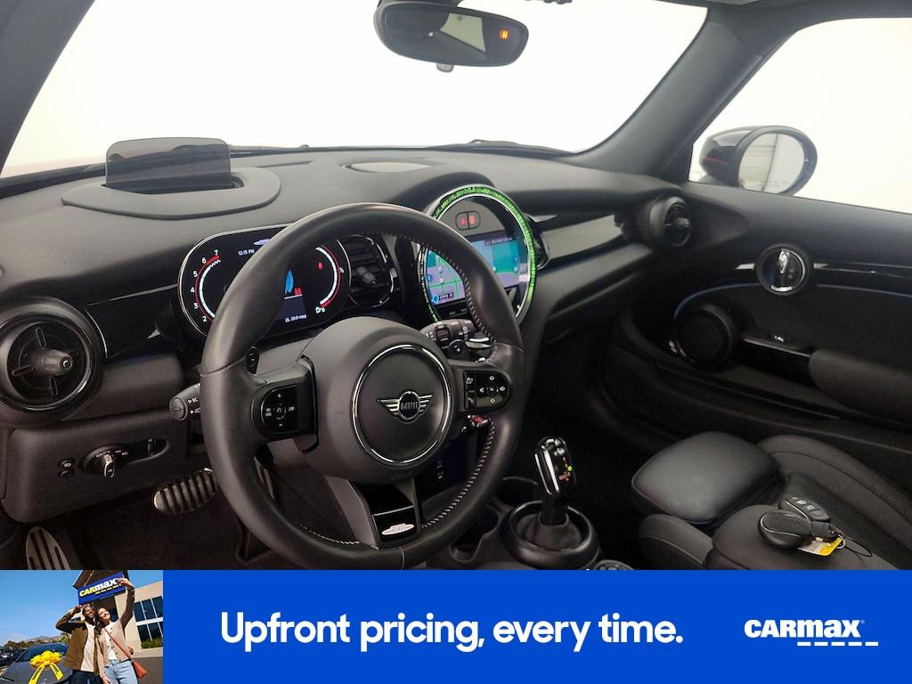 used 2022 MINI Hardtop car, priced at $26,998