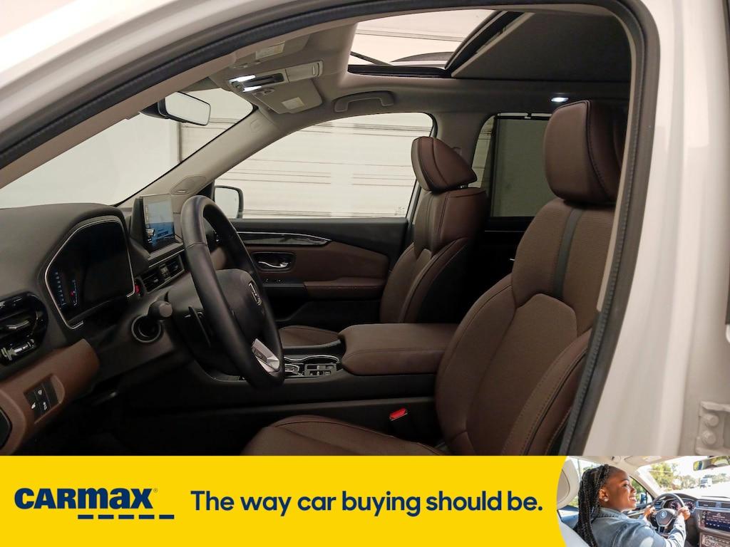 used 2024 Honda Pilot car, priced at $48,998