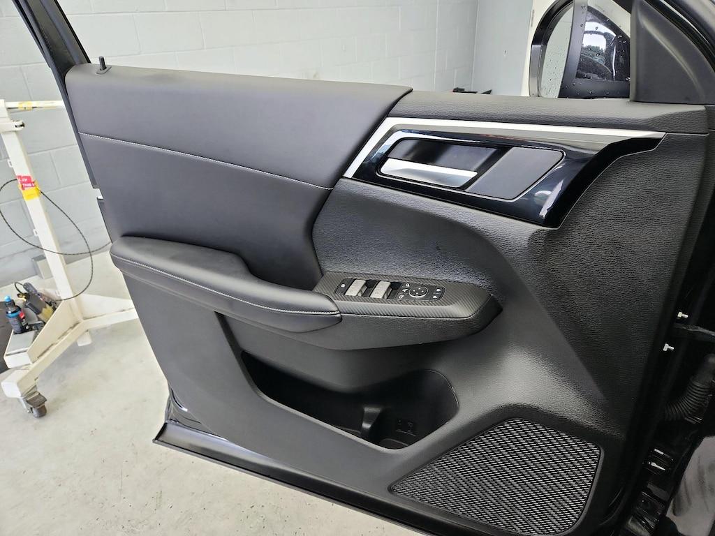 used 2023 Mitsubishi Outlander car, priced at $27,998