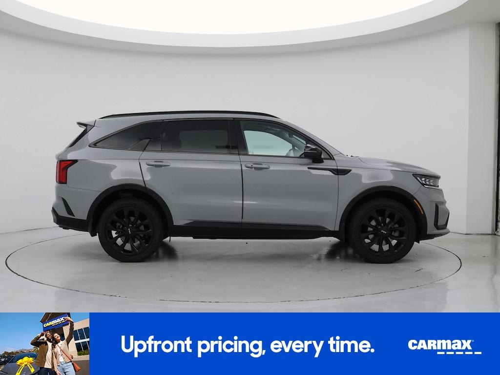 used 2022 Kia Sorento car, priced at $22,998