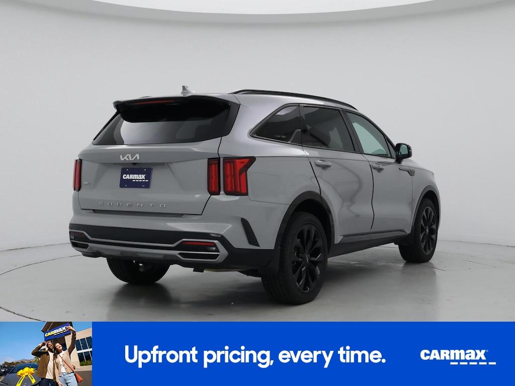 used 2022 Kia Sorento car, priced at $22,998