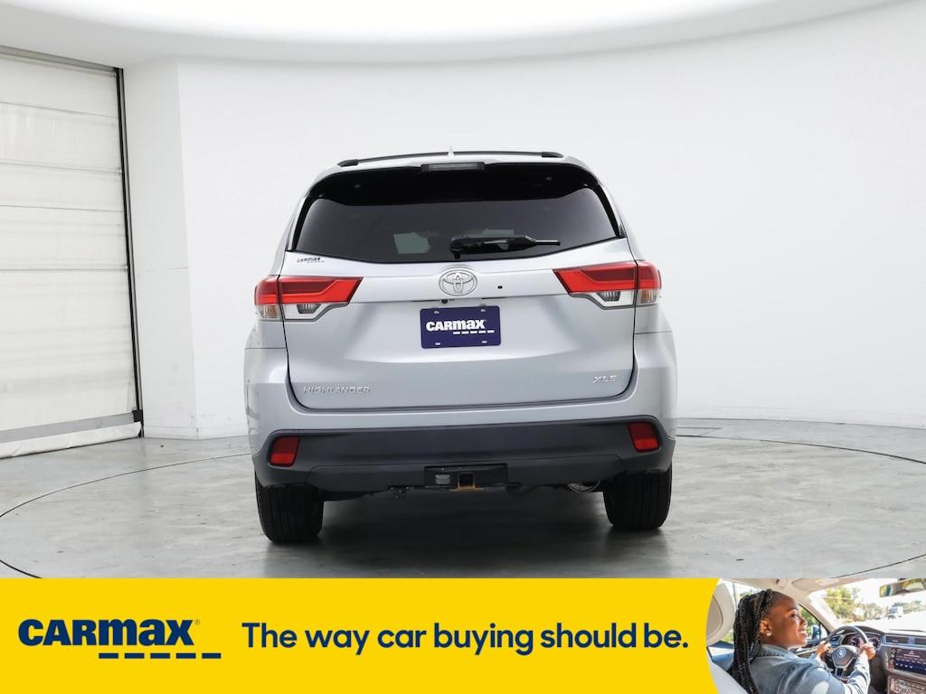 used 2019 Toyota Highlander car, priced at $27,998