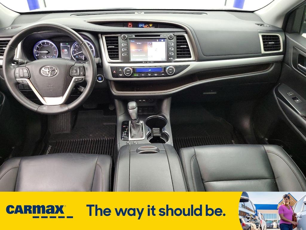 used 2019 Toyota Highlander car, priced at $27,998