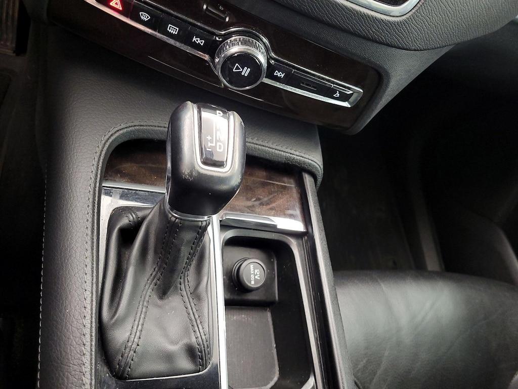 used 2019 Volvo XC90 car, priced at $25,998