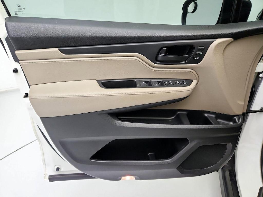 used 2018 Honda Odyssey car, priced at $25,998