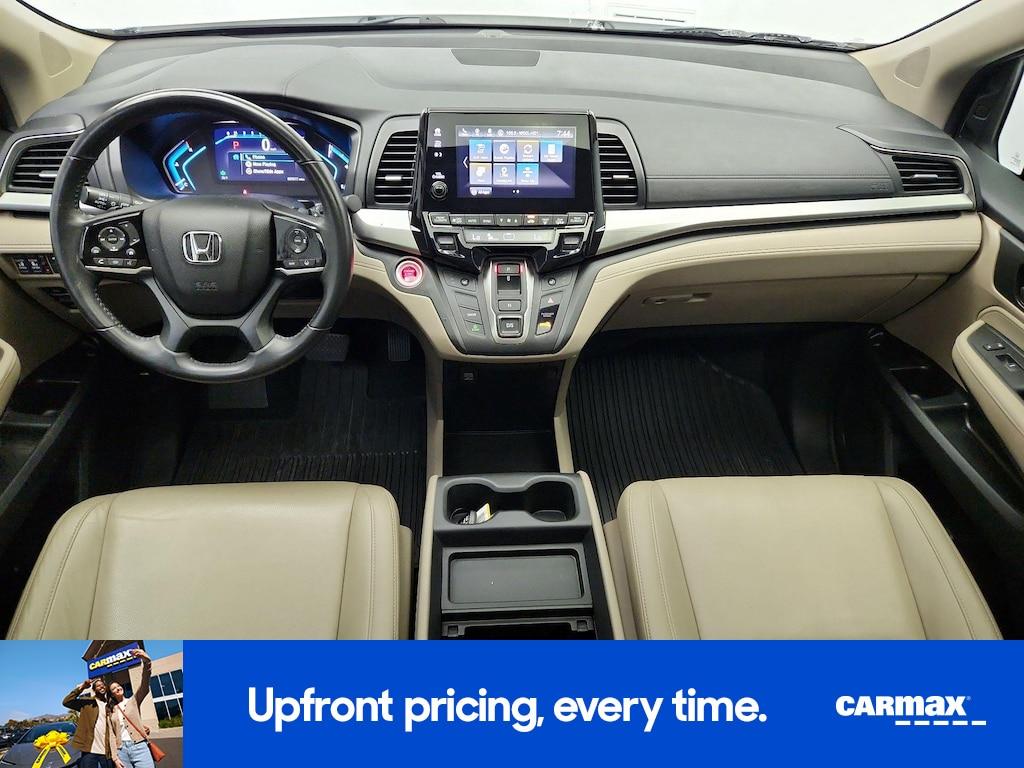 used 2018 Honda Odyssey car, priced at $25,998