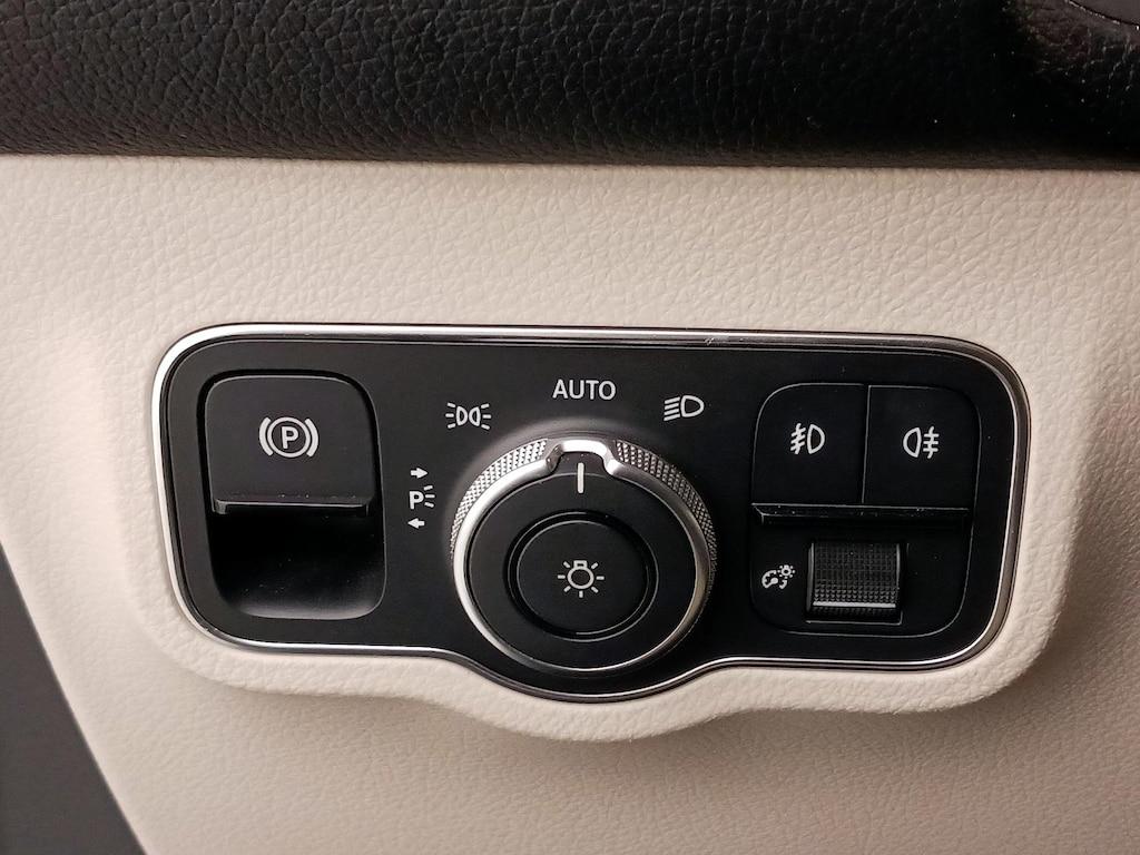 used 2022 Mercedes-Benz GLB 250 car, priced at $35,998