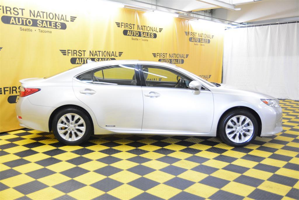 used 2013 Lexus ES 300h car, priced at $19,980