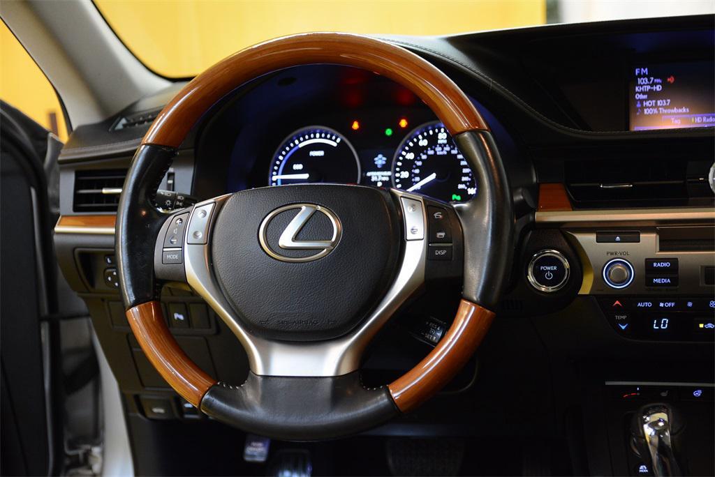 used 2013 Lexus ES 300h car, priced at $19,980