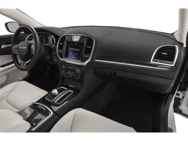 used 2018 Chrysler 300 car