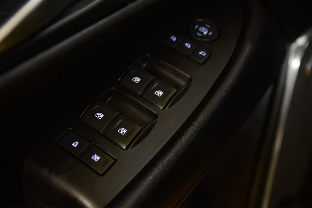 used 2018 Cadillac Escalade car, priced at $30,980