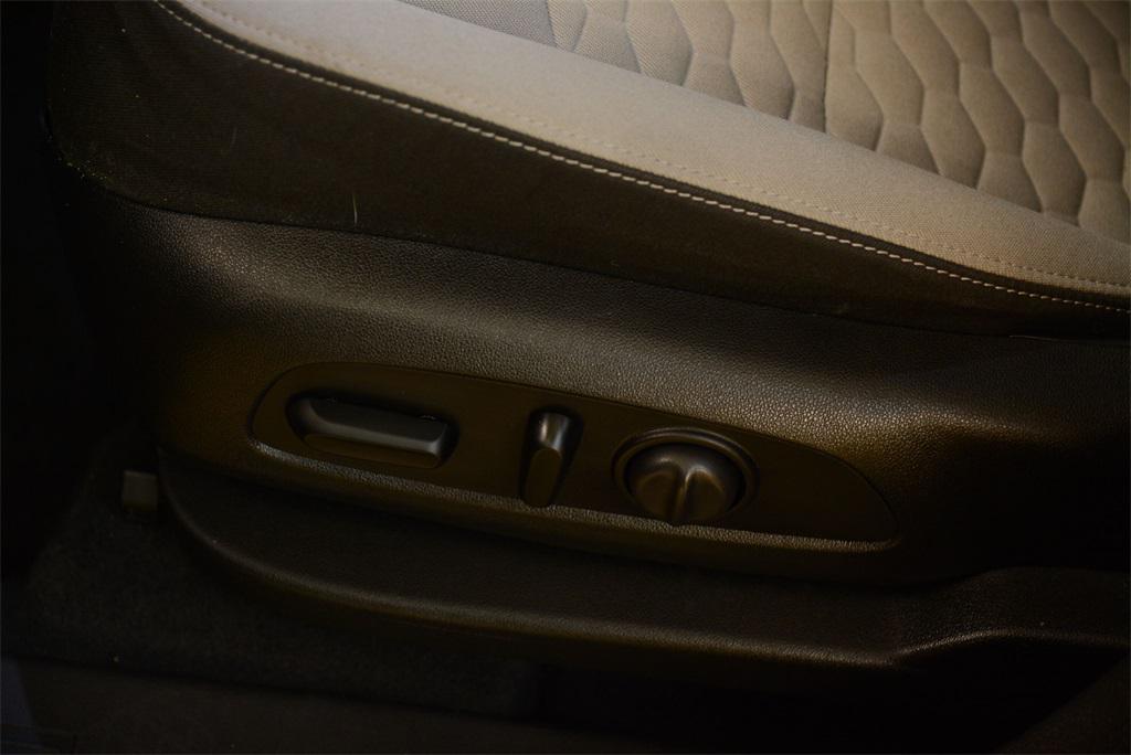used 2020 Chevrolet Equinox car, priced at $17,480