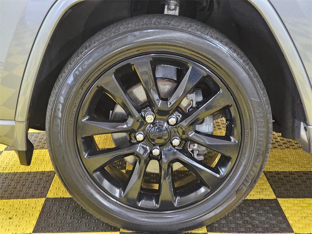 used 2018 Jeep Grand Cherokee car, priced at $18,980