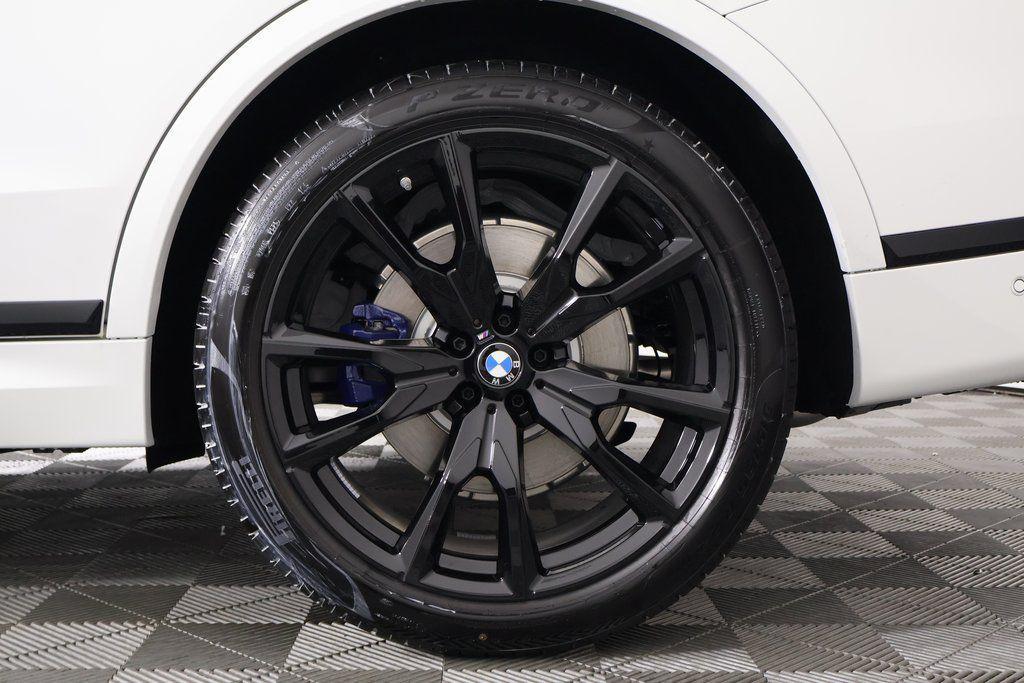 new 2026 BMW X7 car, priced at $100,815