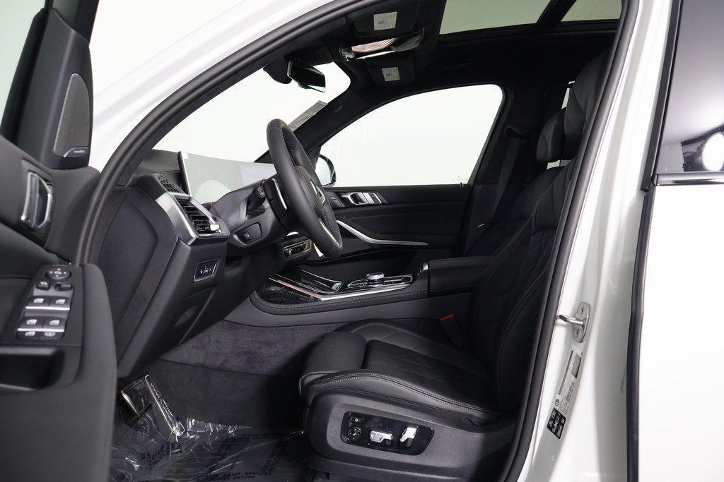 new 2026 BMW X7 car, priced at $100,815