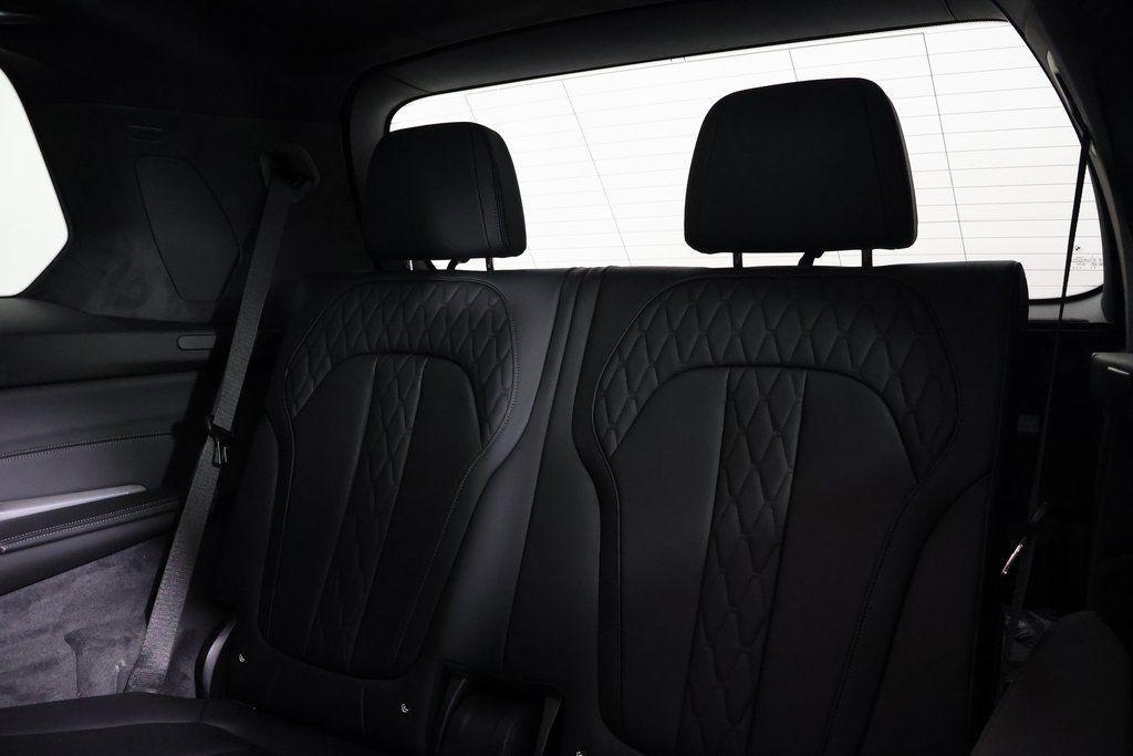 new 2026 BMW X7 car, priced at $120,815