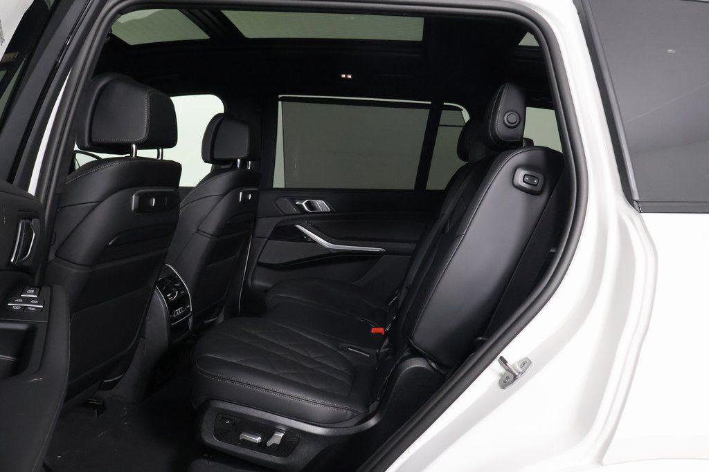 new 2026 BMW X7 car, priced at $102,515