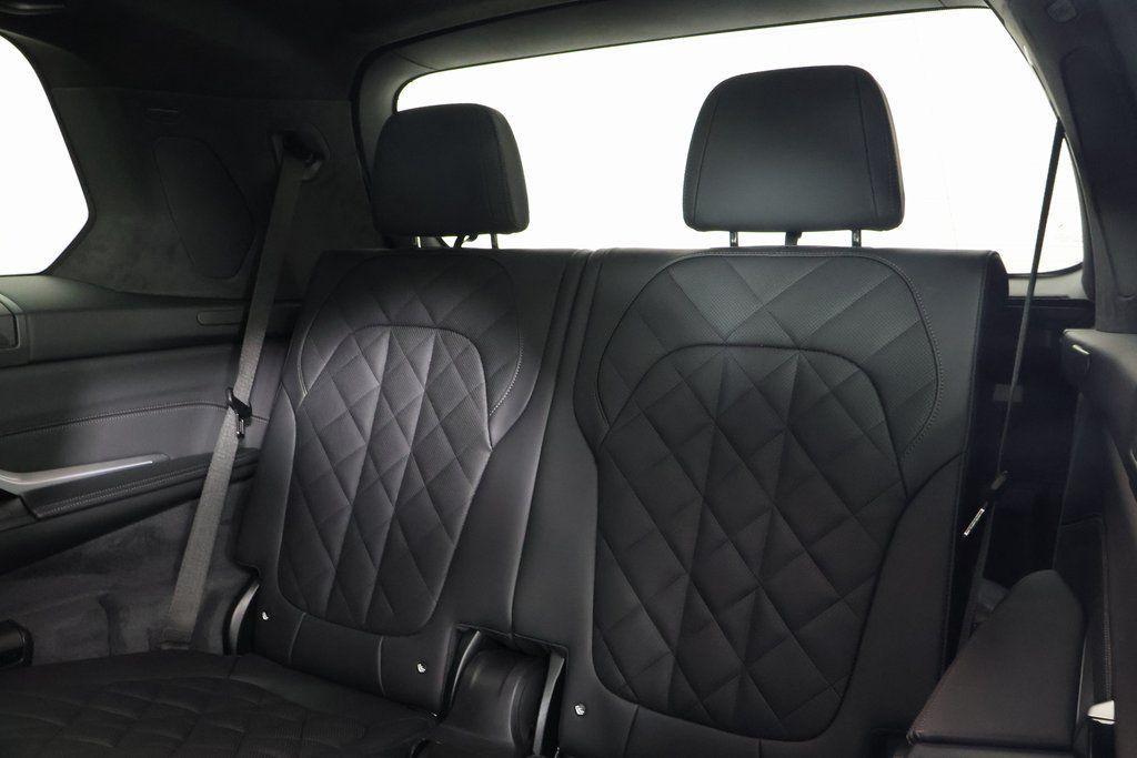 new 2026 BMW X7 car, priced at $102,515