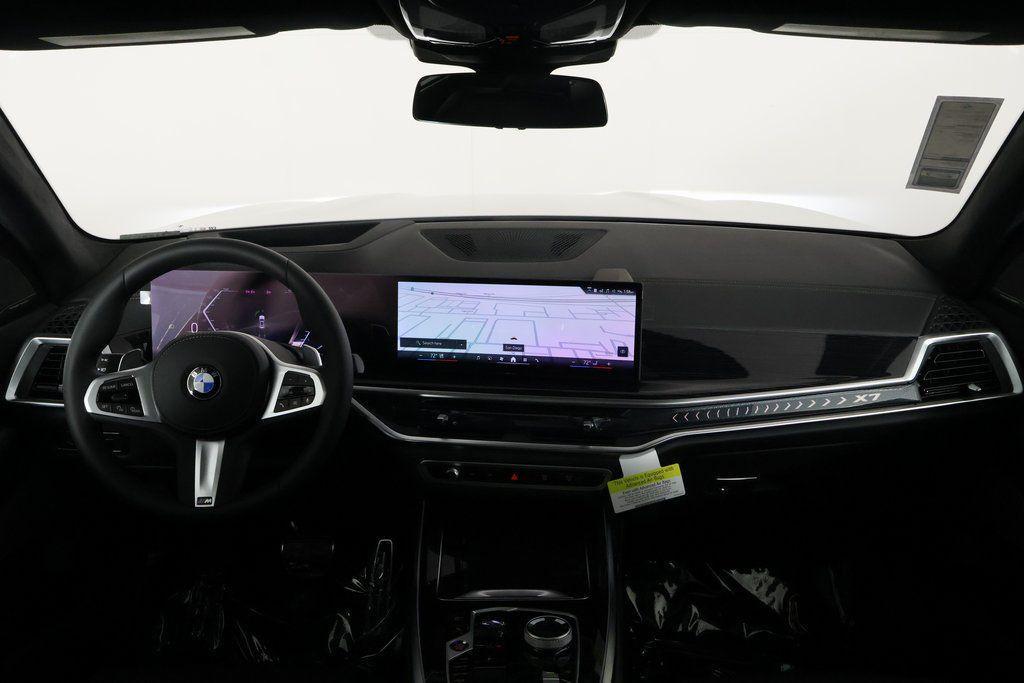 new 2026 BMW X7 car, priced at $102,515