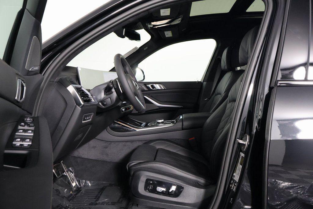 new 2026 BMW X7 car, priced at $103,115