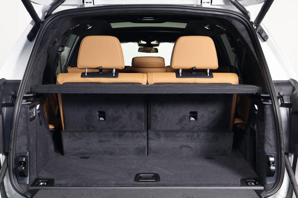 new 2026 BMW X7 car, priced at $97,665