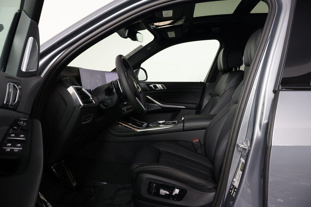 new 2026 BMW X7 car, priced at $126,265