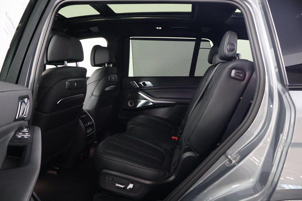 new 2026 BMW X7 car, priced at $126,265