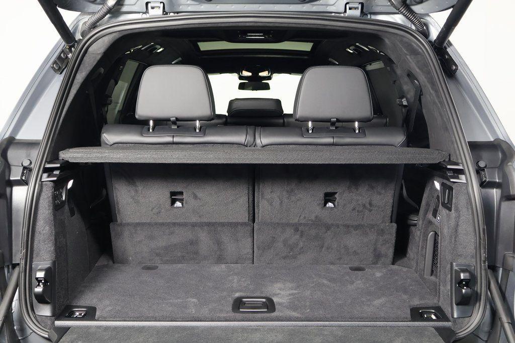 new 2026 BMW X7 car, priced at $126,265